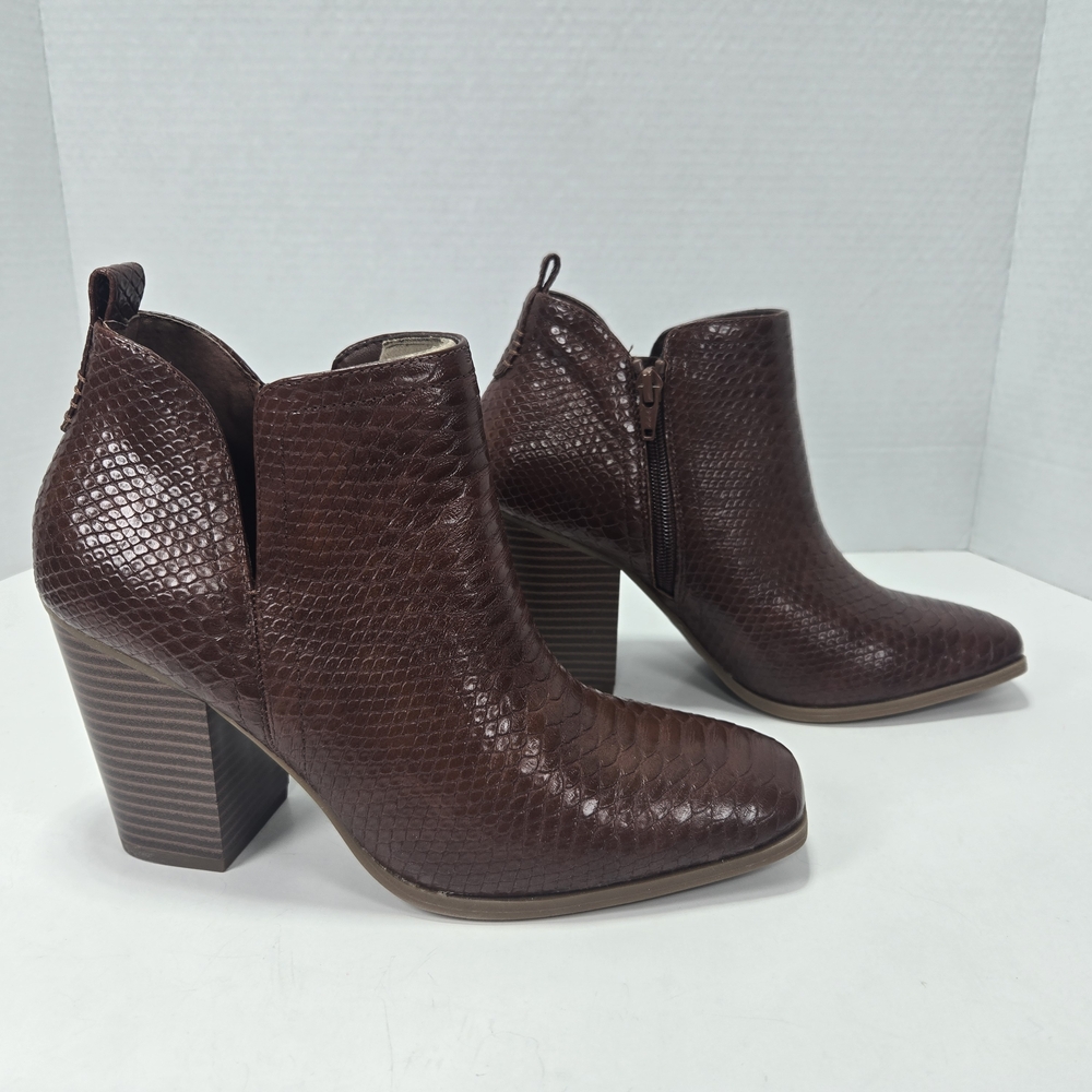 Sun + Stone Pollyy Walnut Textured Snake Skin Animal Print Ankle Booties Size 9 - Picture 3 of 16